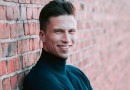 Tendance homme hiver 2022 : comment porter le col roulé ?